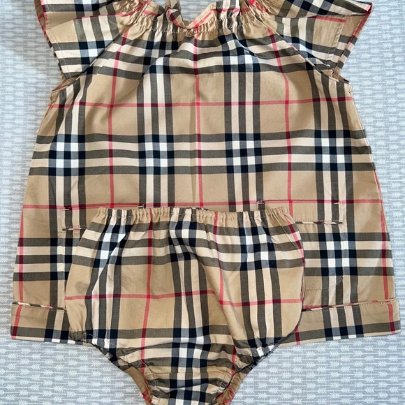 Burberry dress baby girl 3m - Picture 2 of 2